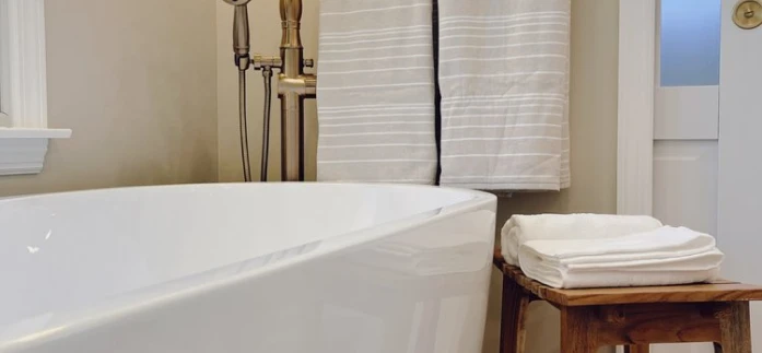 Natural + Elevated Primary Bathroom